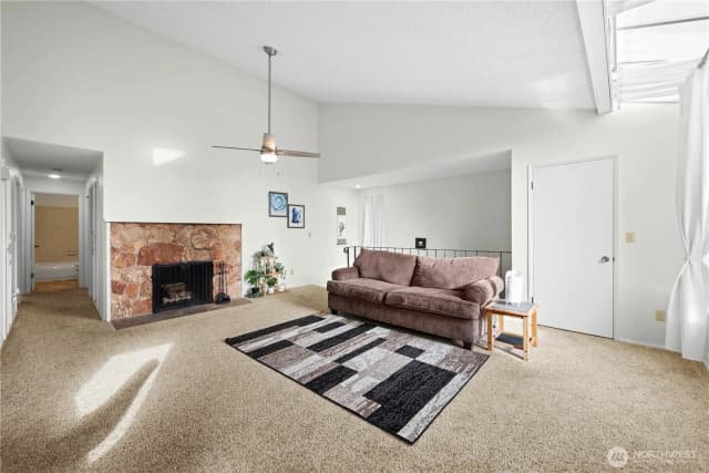 Property photo for 3401 Oaks Avenue #6, Everett photo 5
