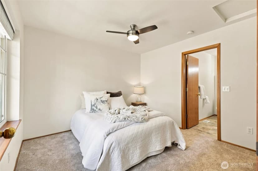 Property photo for 1030 Sinclair Way #42, Burlington photo 16