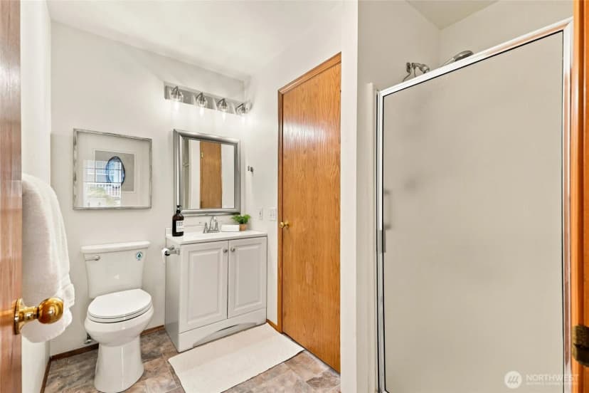 Property photo for 1030 Sinclair Way #42, Burlington photo 17