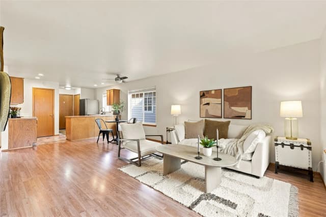 Property photo for 1030 Sinclair Way #42, Burlington photo 4
