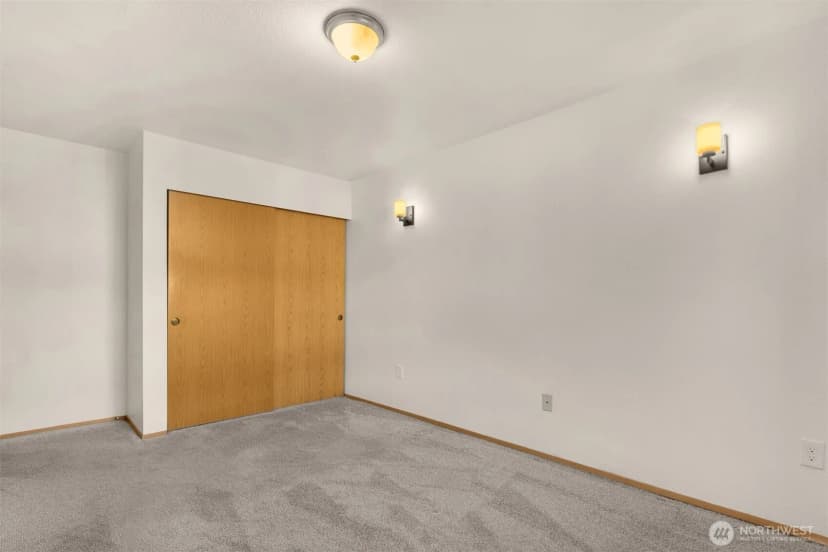Property photo for 18200 73rd Avenue Ne #b103, Kenmore photo 18