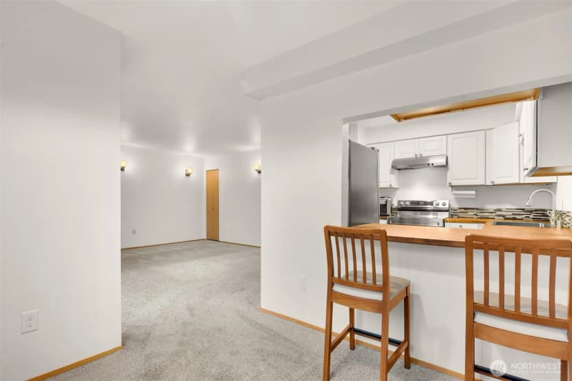 Property photo for 18200 73rd Avenue Ne #b103, Kenmore photo 10