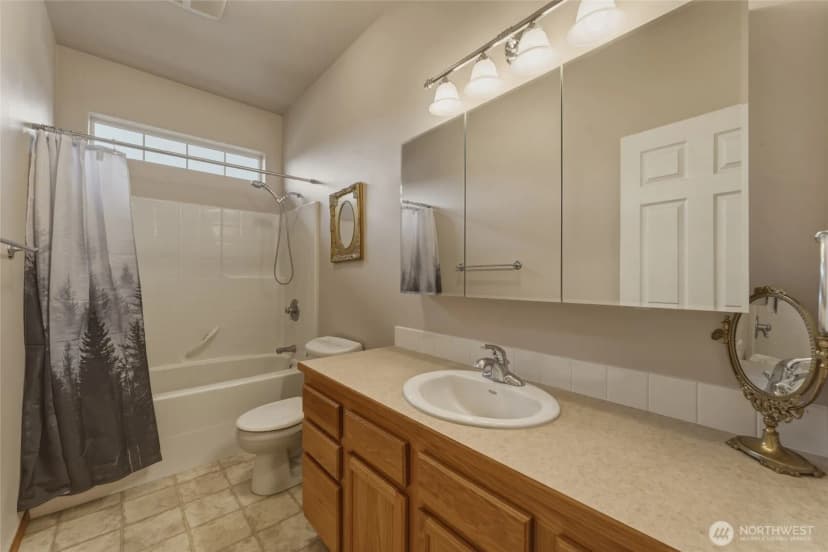 Property photo for 803 Se Vintage Way, College Place photo 16
