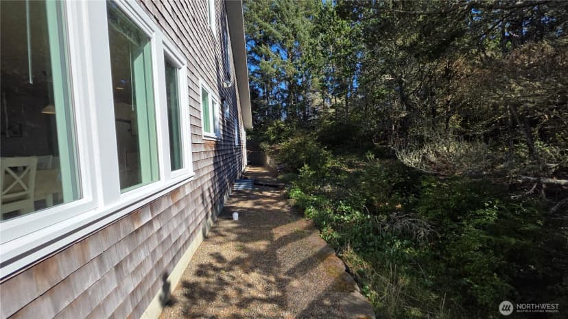 Property photo for 35602 J Place, Ocean Park photo 7