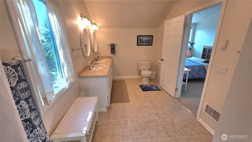 Property photo for 35602 J Place, Ocean Park photo 32