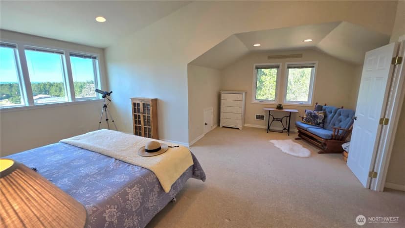 Property photo for 35602 J Place, Ocean Park photo 27
