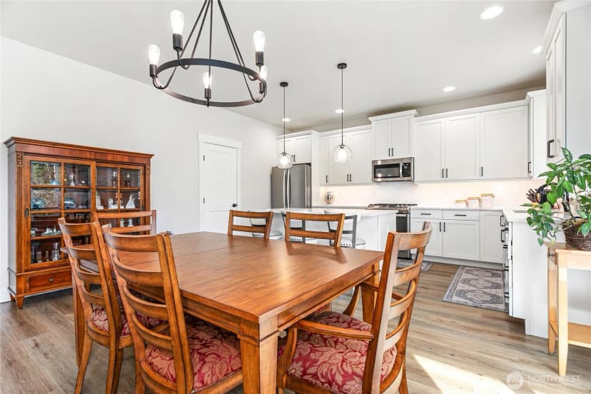 Property photo for 2268 Brome Street, Lynden photo 12