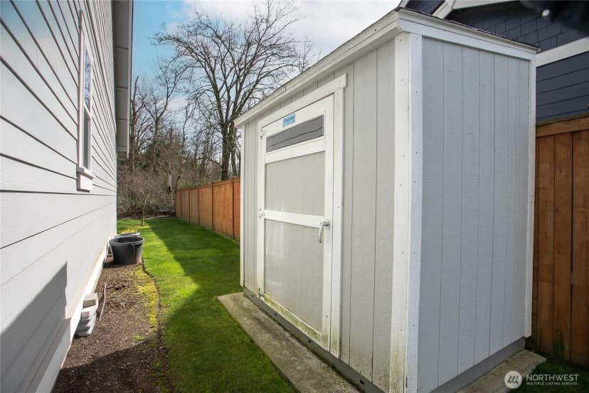 Property photo for 2268 Brome Street, Lynden photo 32