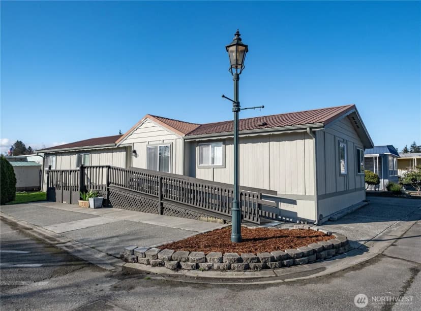 Property photo for 225 Ne Ernst #50, Oak Harbor