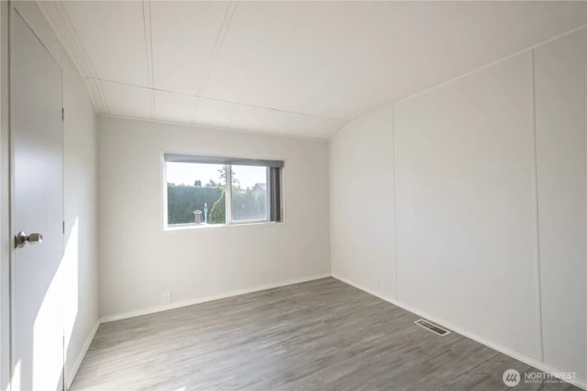 Property photo for 225 Ne Ernst #50, Oak Harbor photo 17