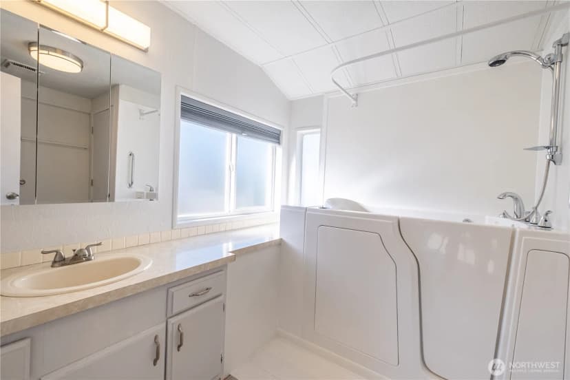 Property photo for 225 Ne Ernst #50, Oak Harbor photo 15