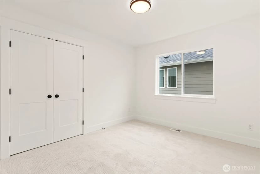 Property photo for 9213 S Sheridan Avenue, Tacoma photo 33