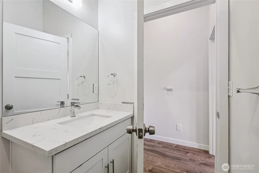 Property photo for 7724 16th Avenue Sw, Seattle photo 13