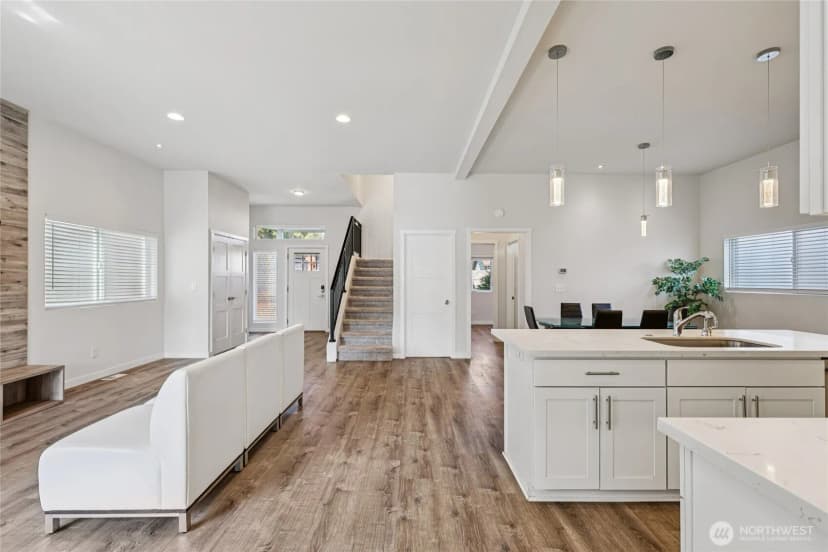 Property photo for 7724 16th Avenue Sw, Seattle photo 11