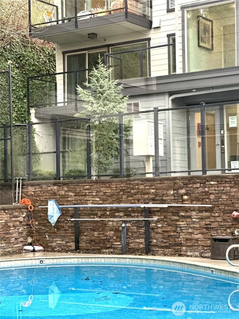 Property photo for 3212 Se 81st #c203, Mercer Island photo 22