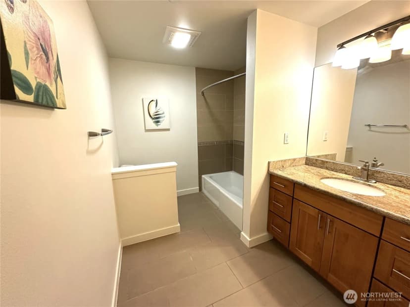 Property photo for 3212 Se 81st #c203, Mercer Island photo 15
