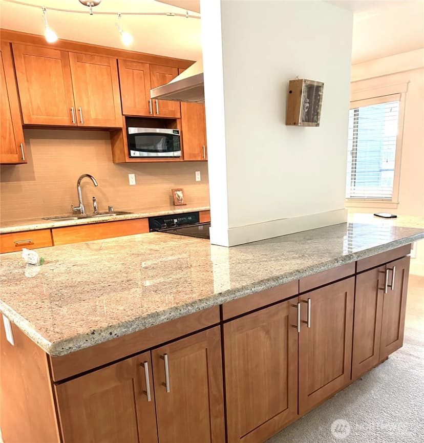 Property photo for 3212 Se 81st #c203, Mercer Island photo 9