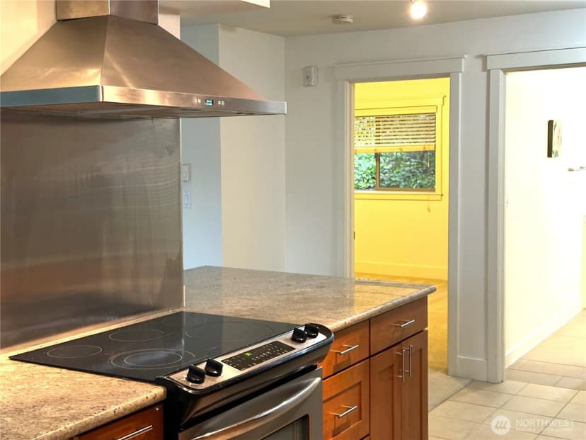 Property photo for 3212 Se 81st #c203, Mercer Island photo 10