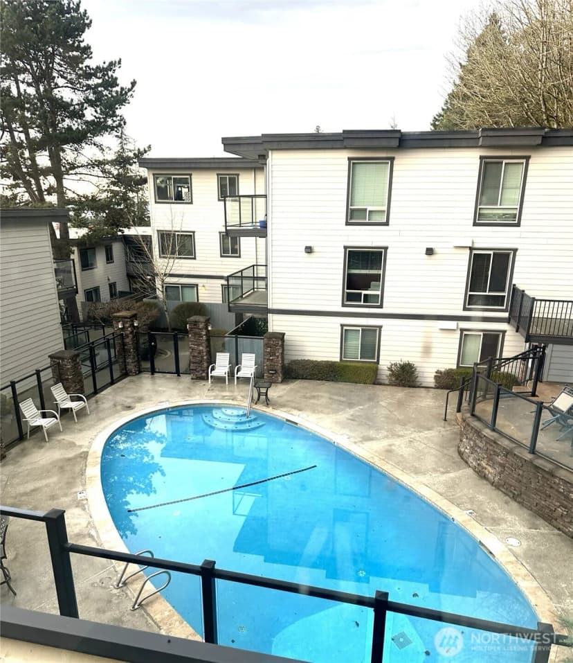 Property photo for 3212 Se 81st #c203, Mercer Island photo 23
