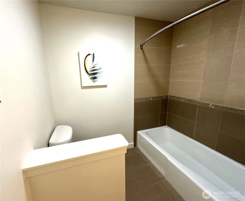 Property photo for 3212 Se 81st #c203, Mercer Island photo 16