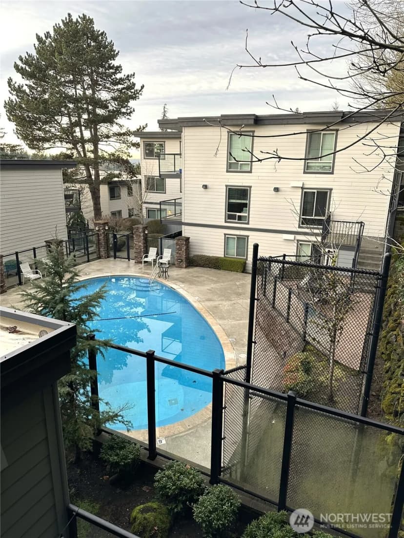 Property photo for 3212 Se 81st #c203, Mercer Island photo 19