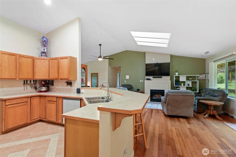 Property photo for 606 206 Avenue Nw, Lakebay photo 17