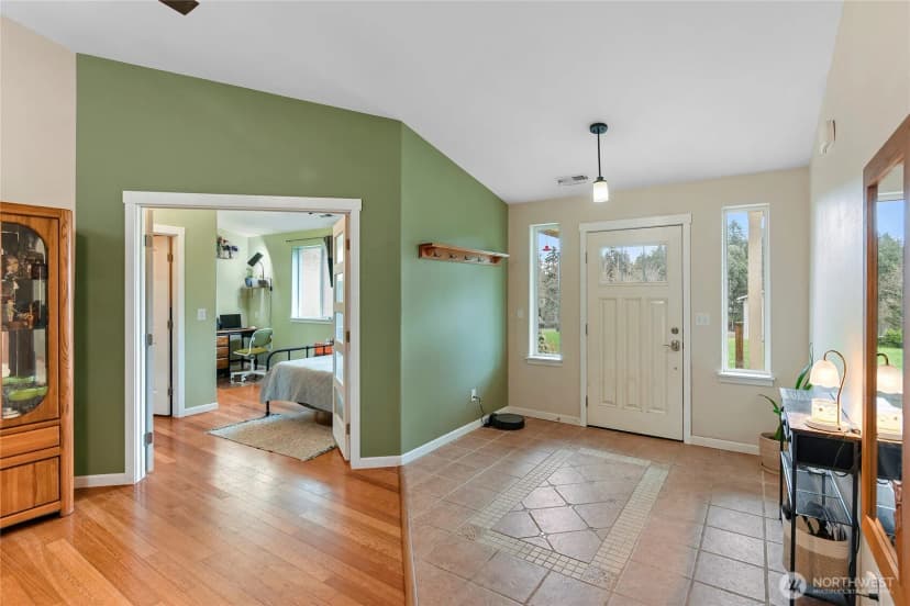 Property photo for 606 206 Avenue Nw, Lakebay photo 10