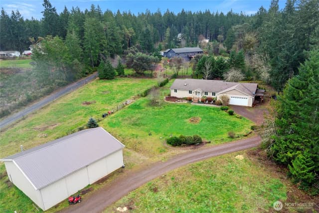 Property photo for 606 206 Avenue Nw, Lakebay