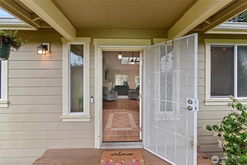 Property photo for 606 206 Avenue Nw, Lakebay photo 8
