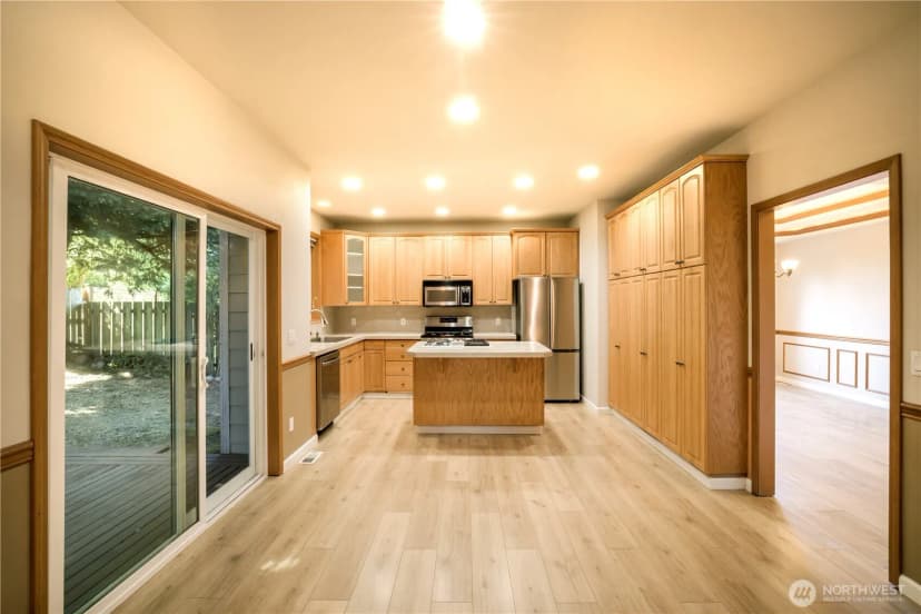 Property photo for 27111 141st Avenue Se, Kent photo 7