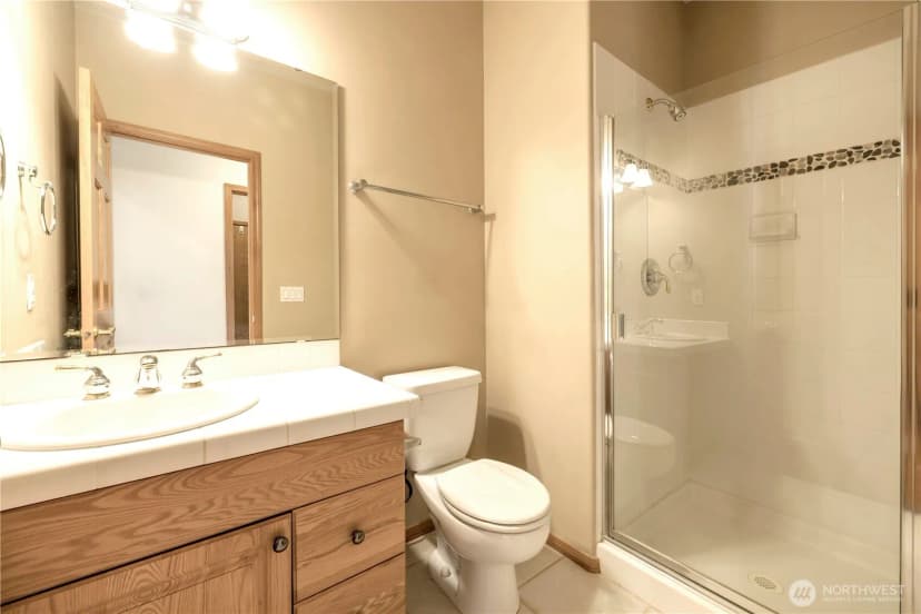 Property photo for 27111 141st Avenue Se, Kent photo 8