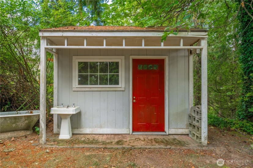 Property photo for 25401 Kanasket Drive, Black Diamond photo 34