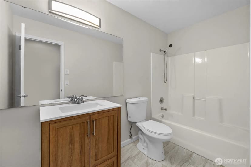Property photo for 25401 Kanasket Drive, Black Diamond photo 31
