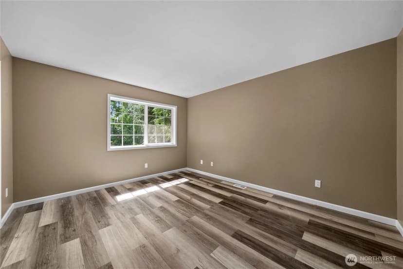 Property photo for 25401 Kanasket Drive, Black Diamond photo 23
