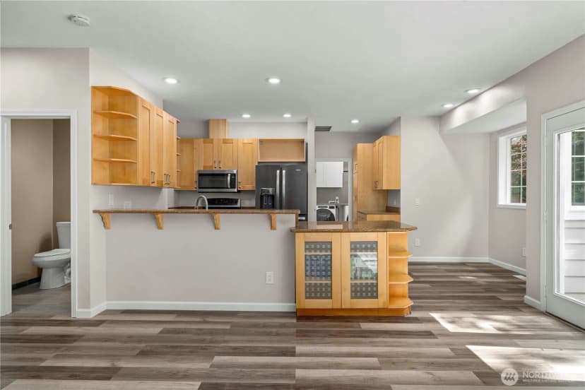 Property photo for 25401 Kanasket Drive, Black Diamond photo 10