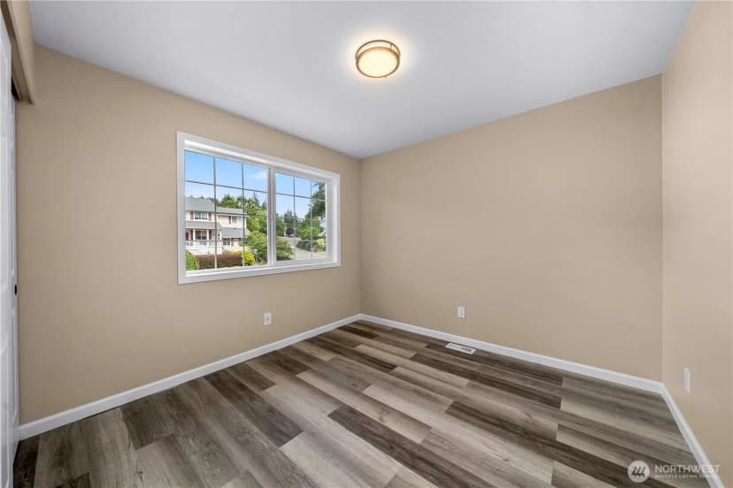 Property photo for 25401 Kanasket Drive, Black Diamond photo 22