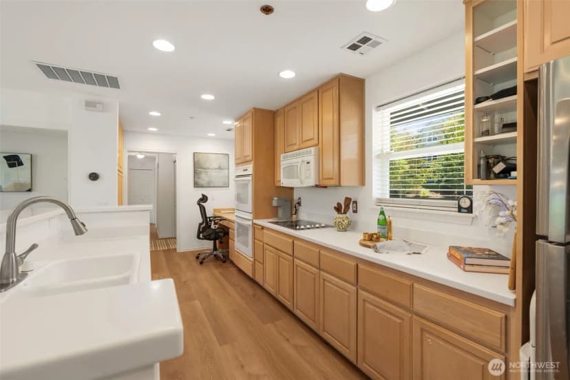 Property photo for 4433 Providence Point Place Se #3003, Issaquah photo 5