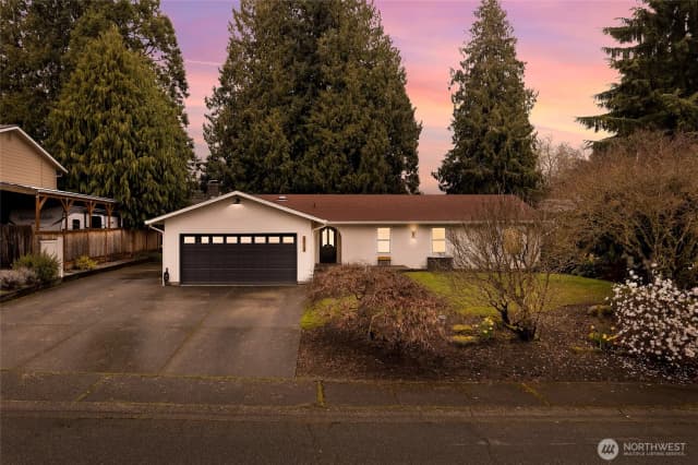 Property photo for 8924 Ne 191st Place, Bothell