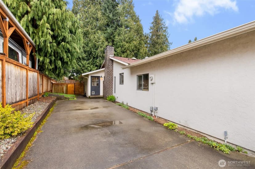 Property photo for 8924 Ne 191st Place, Bothell photo 35
