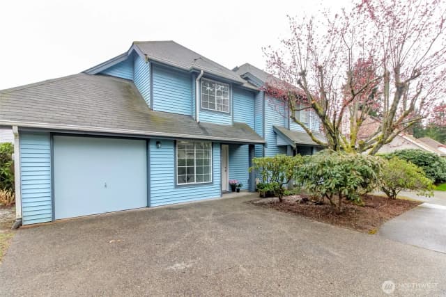 Property photo for 307 S 328th Lane, Federal Way photo 2