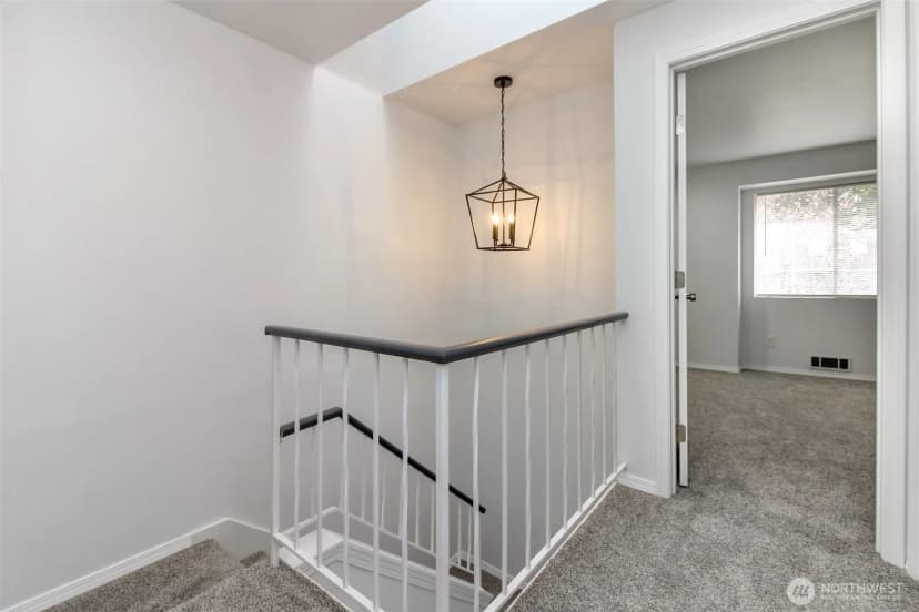 Property photo for 307 S 328th Lane, Federal Way photo 21