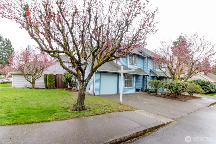 Property photo for 307 S 328th Lane, Federal Way photo 4