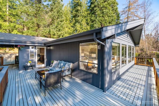 Property photo for 425 Yakima Place, La Conner photo 3