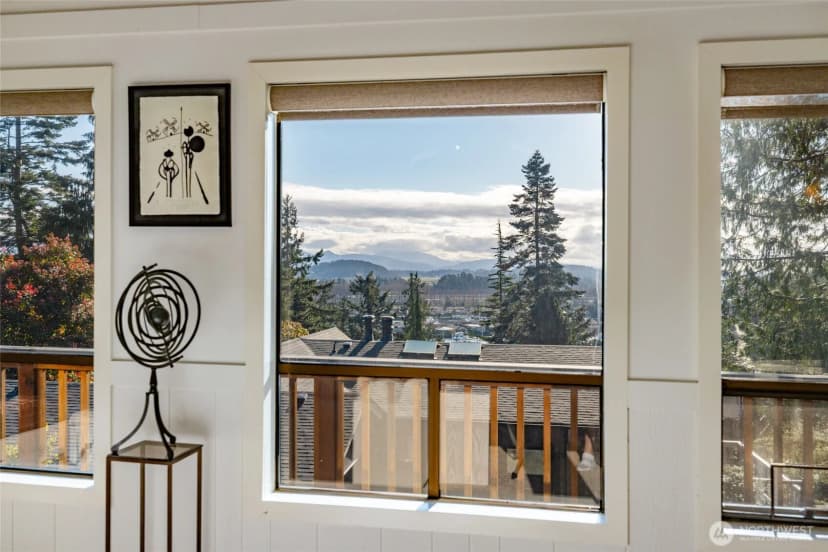 Property photo for 425 Yakima Place, La Conner photo 5