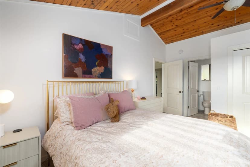 Property photo for 425 Yakima Place, La Conner photo 15
