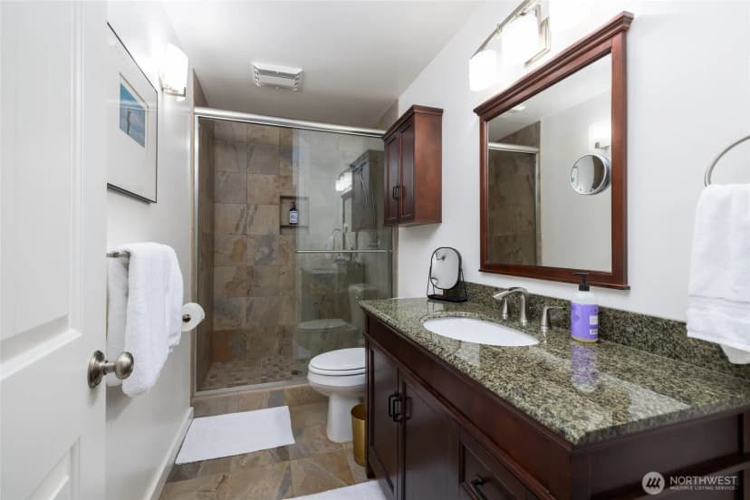 Property photo for 425 Yakima Place, La Conner photo 23
