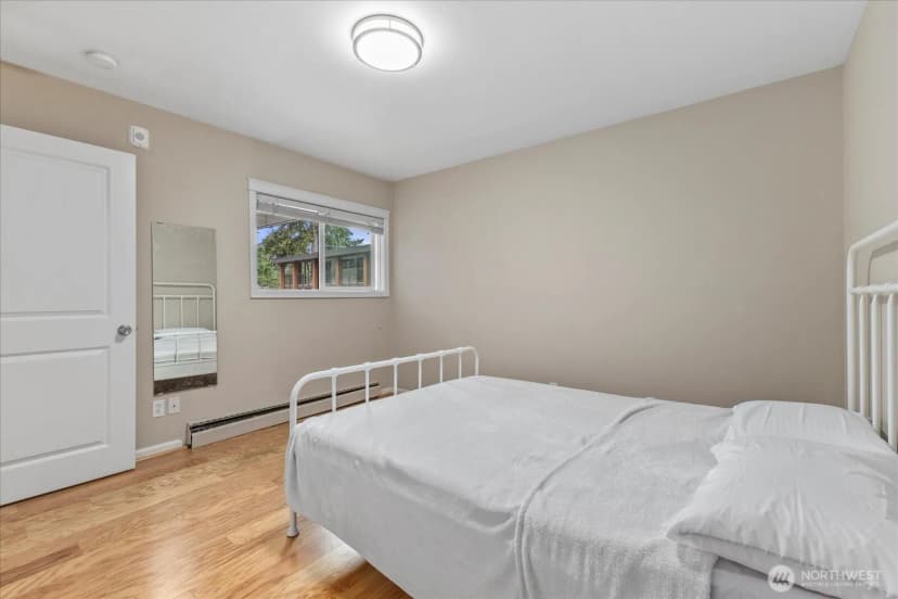 Property photo for 130 105th Avenue Se #108, Bellevue photo 11