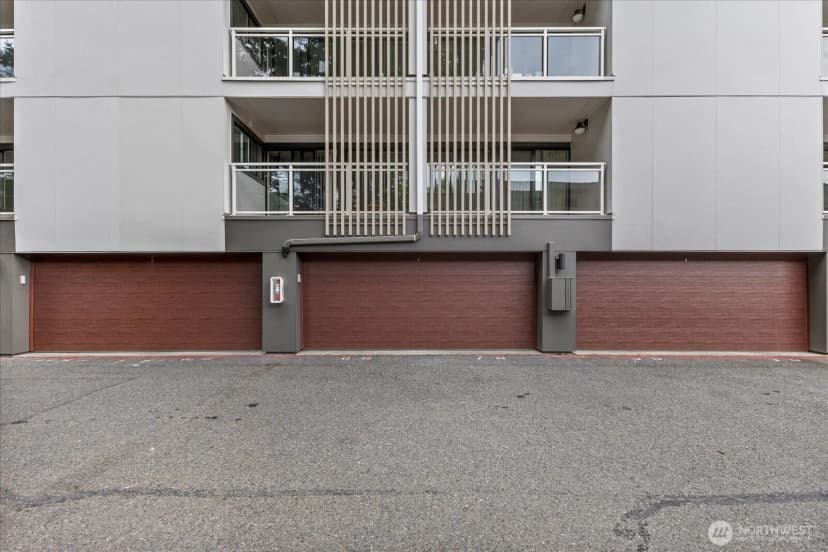 Property photo for 130 105th Avenue Se #108, Bellevue photo 26