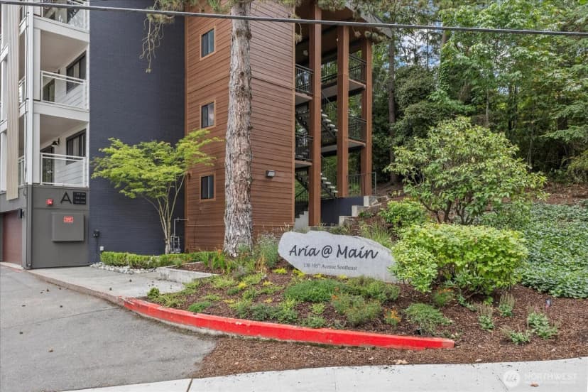 Property photo for 130 105th Avenue Se #108, Bellevue photo 27