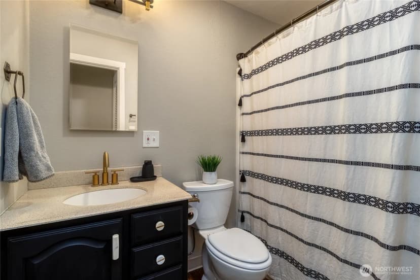 Property photo for 415 Se 5th Street, College Place photo 12